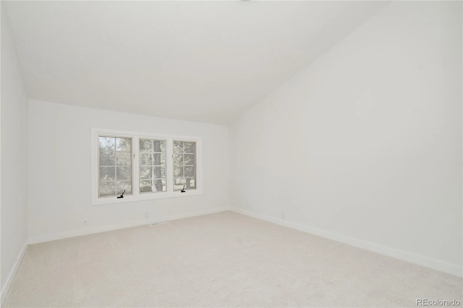 4675 S Yosemite Street #205 Denver CO 80237 | MLS #REC9992143 08132026181846 1600 33