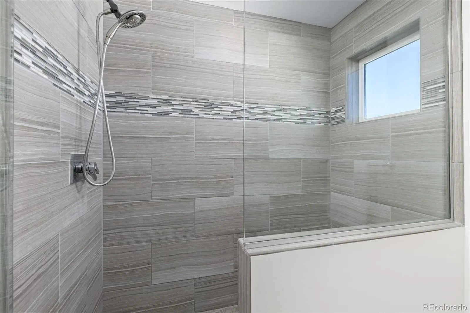 03212026050706 1600 21