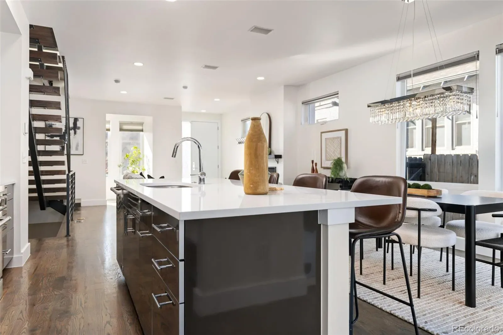 03212026050706 1600 9