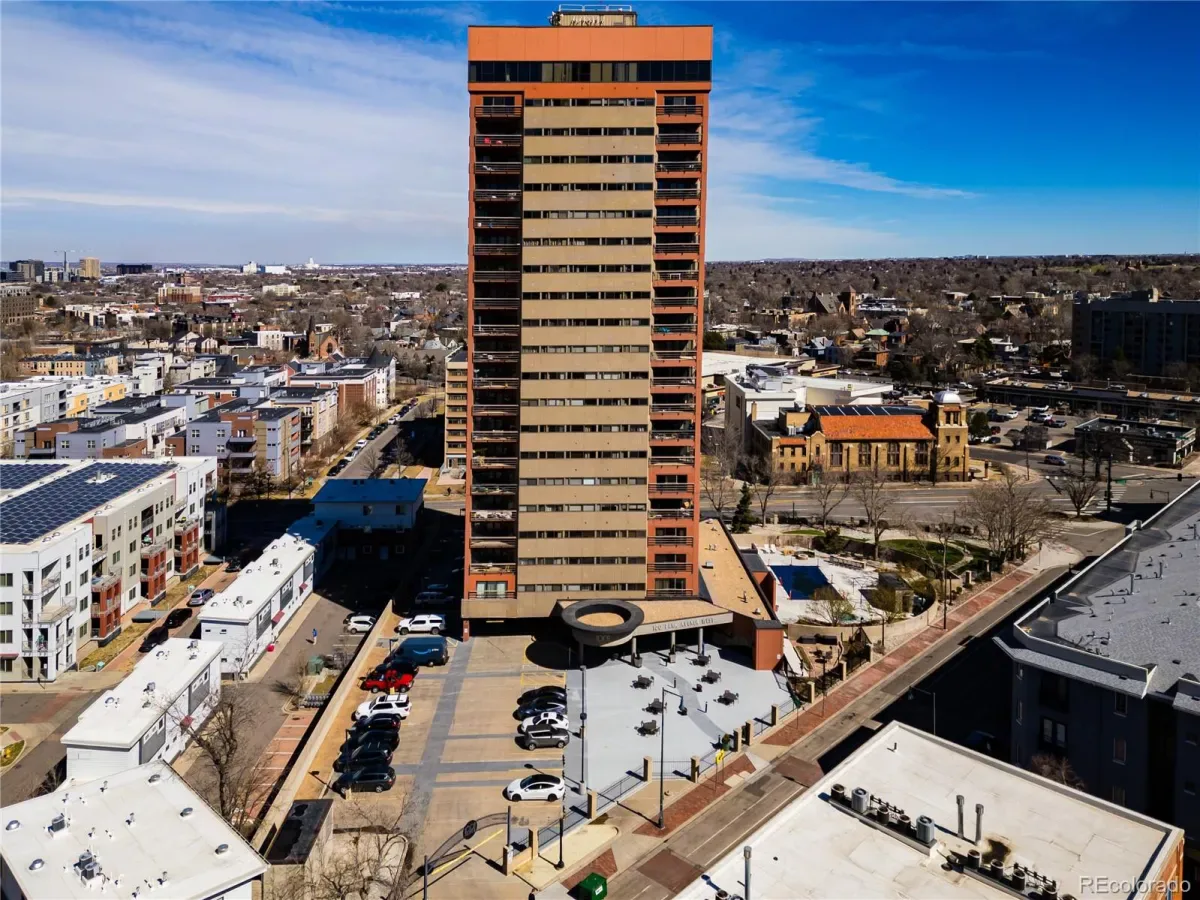 100 Park W Avenue #604 Denver CO 80205 MLS #REC9993203 03132026010043 1200 9