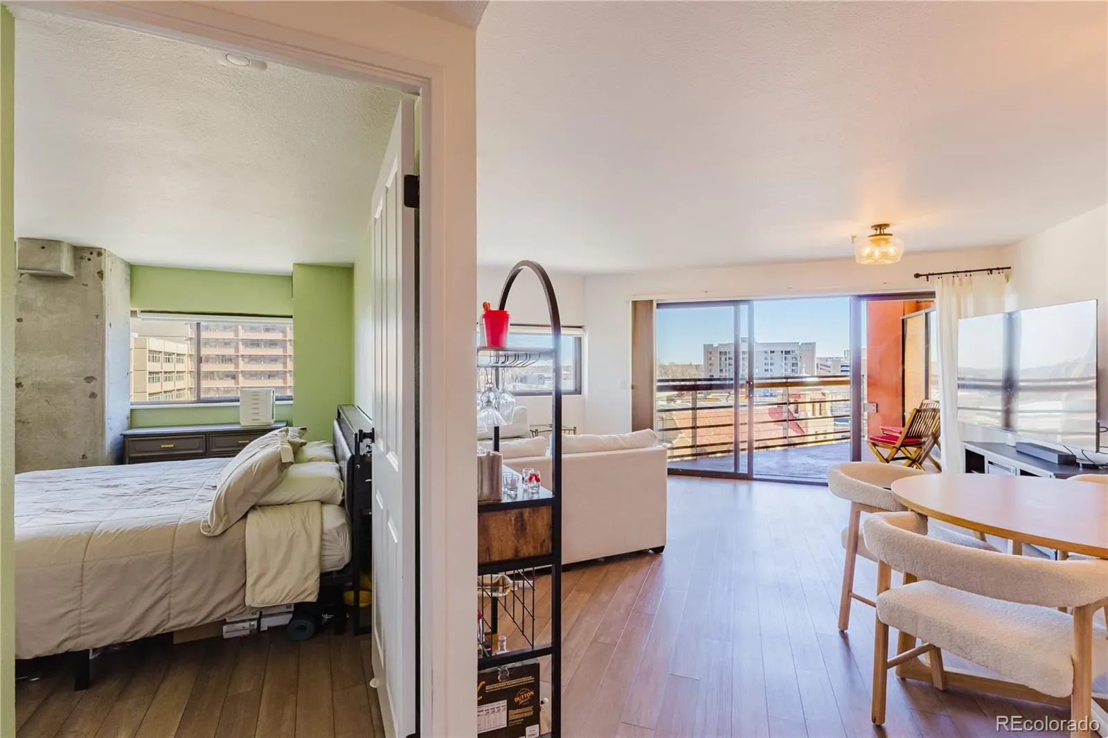 100 Park W Avenue #604 Denver CO 80205 MLS #REC9993203 03132026010043 1600 1