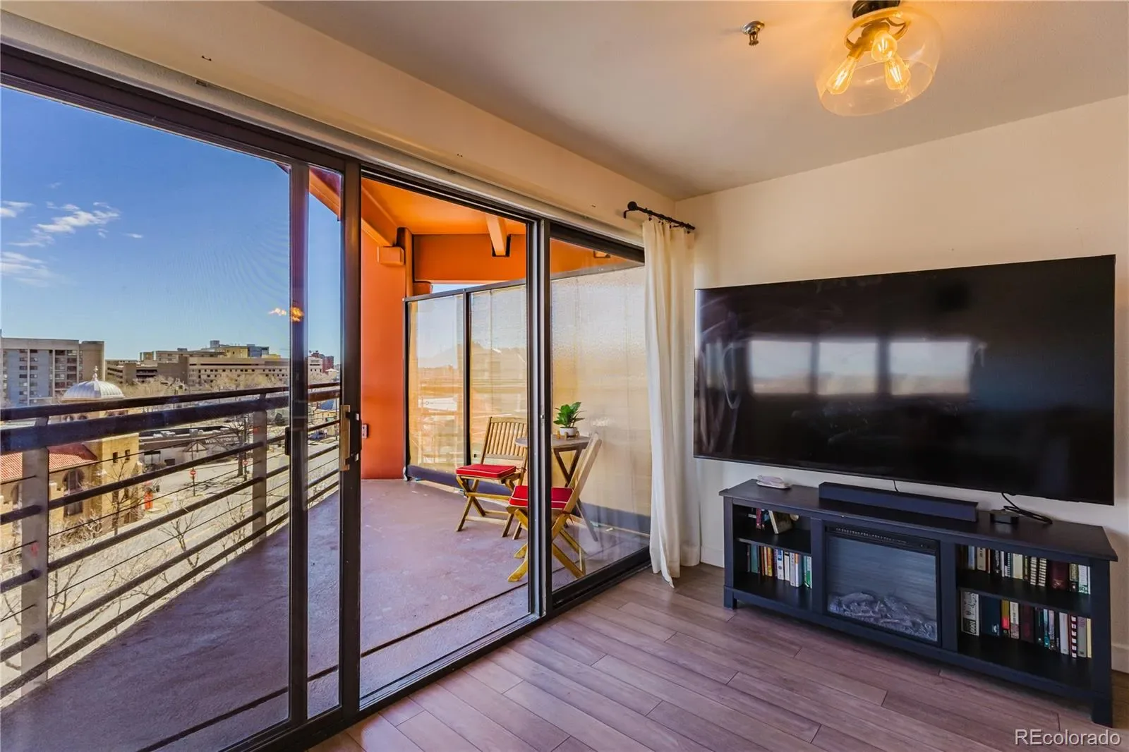 100 Park W Avenue #604 Denver CO 80205 MLS #REC9993203 03132026010043 1600 4