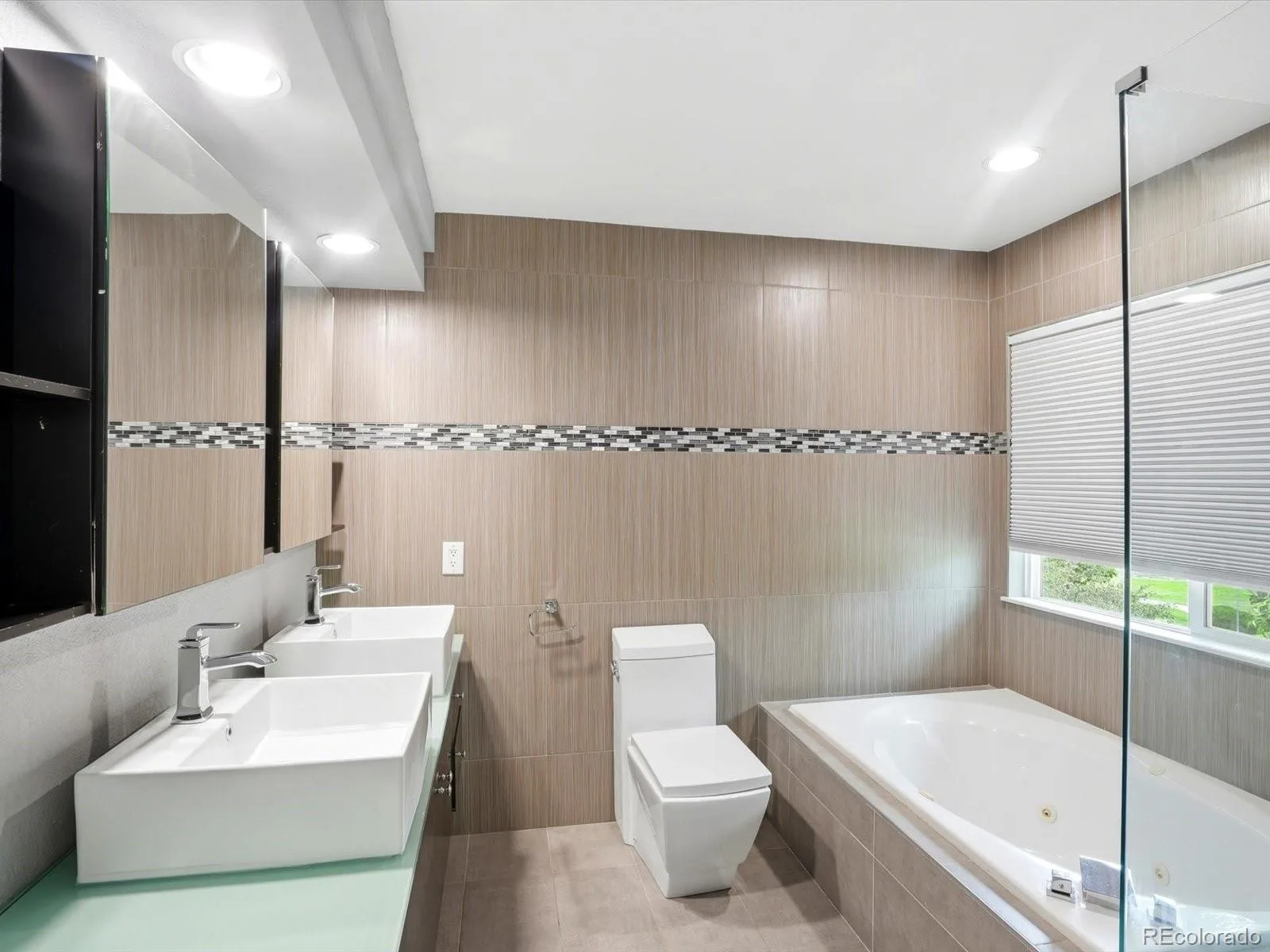 14044 E Temple Drive Aurora CO 80015 MLS #REC9994538 06112026215146 1600 28