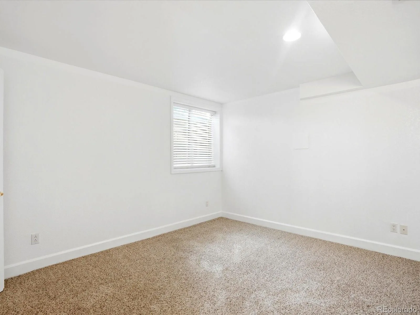 14044 E Temple Drive Aurora CO 80015 MLS #REC9994538 06112026215146 1600 40