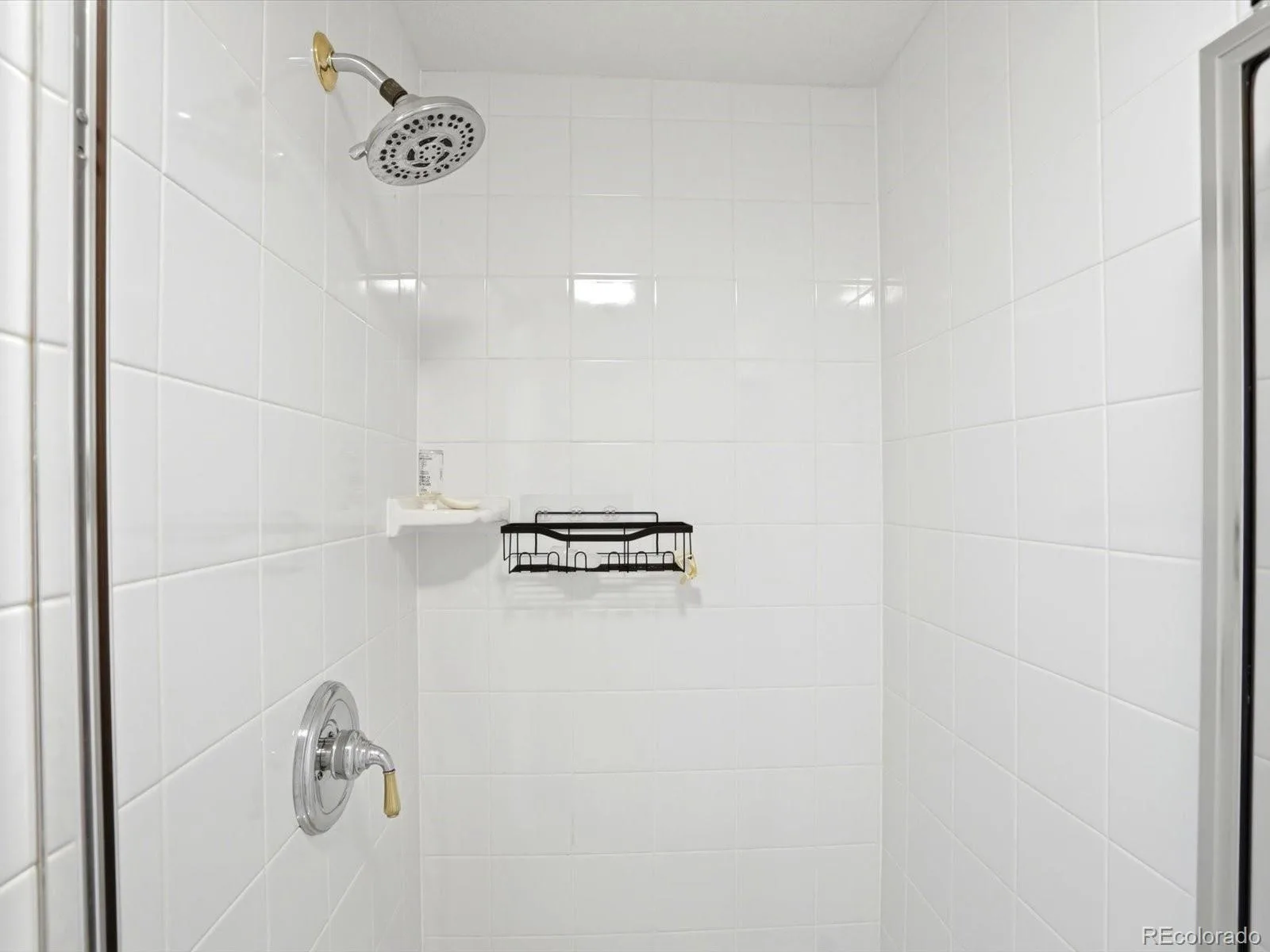 14044 E Temple Drive Aurora CO 80015 MLS #REC9994538 06112026215146 1600 42