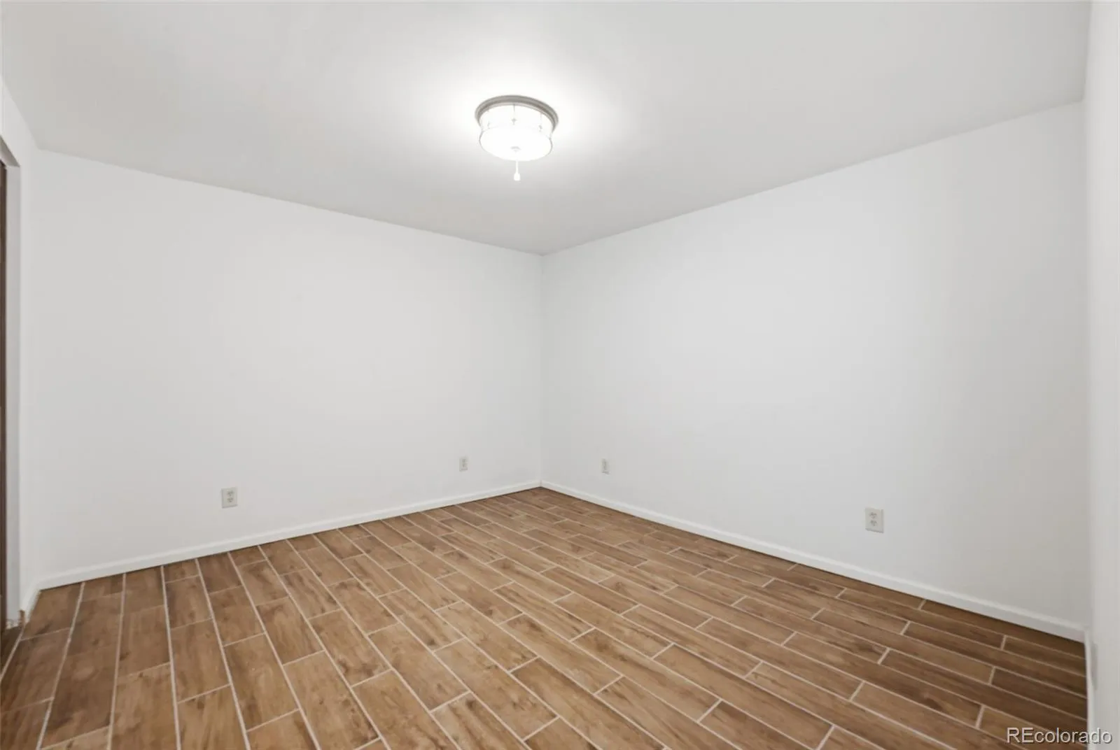4973 S Hoyt Street Littleton CO 80123 MLS #REC9994630 05092026021536 1600 26