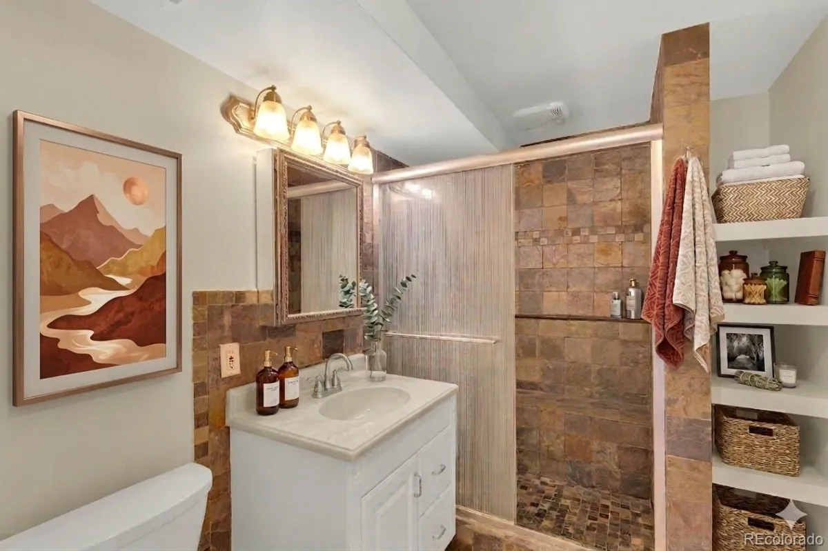 11552 W Tennessee Place Lakewood CO 80226 MLS #REC9994975 05012026015228 1200 19