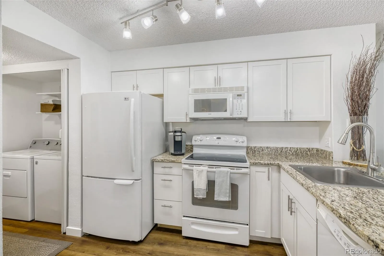 13742 E Lehigh Avenue #D Aurora CO 80014 MLS #REC9996262 05262026212156 1600 3