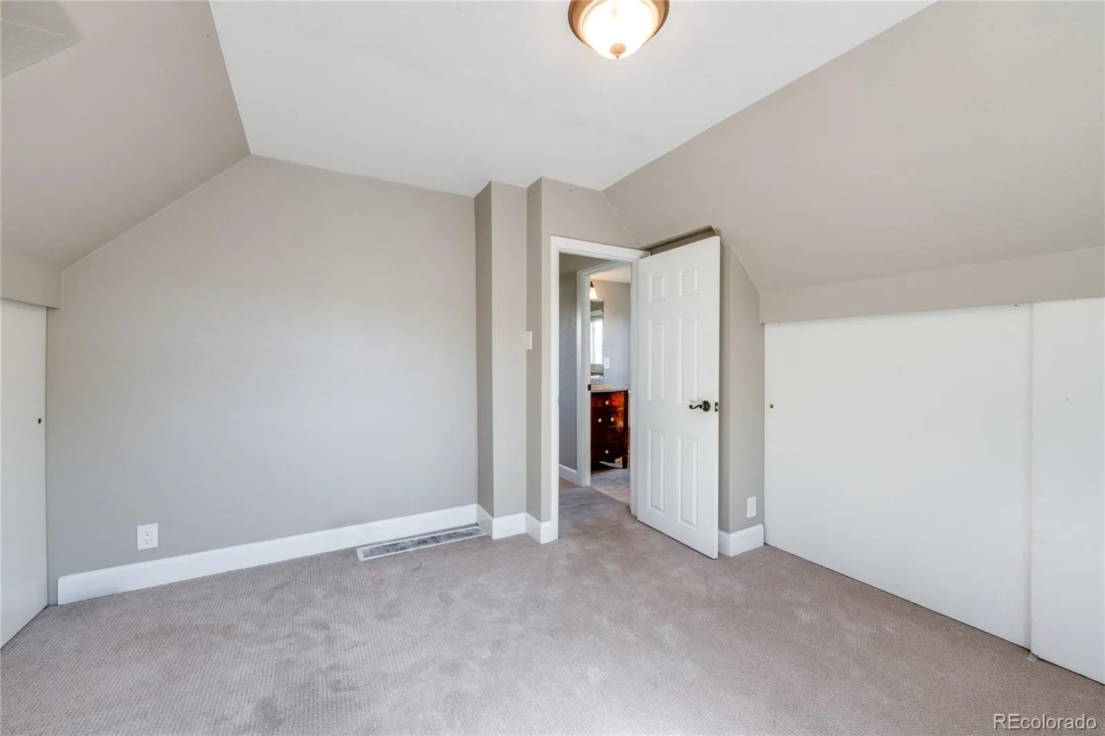 04012026225100 1600 29