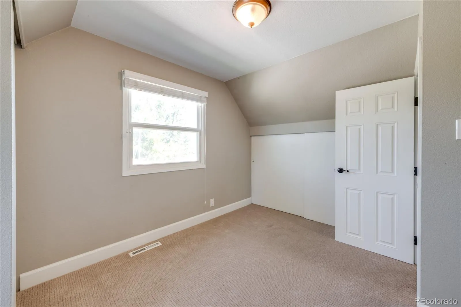 04012026225100 1600 31