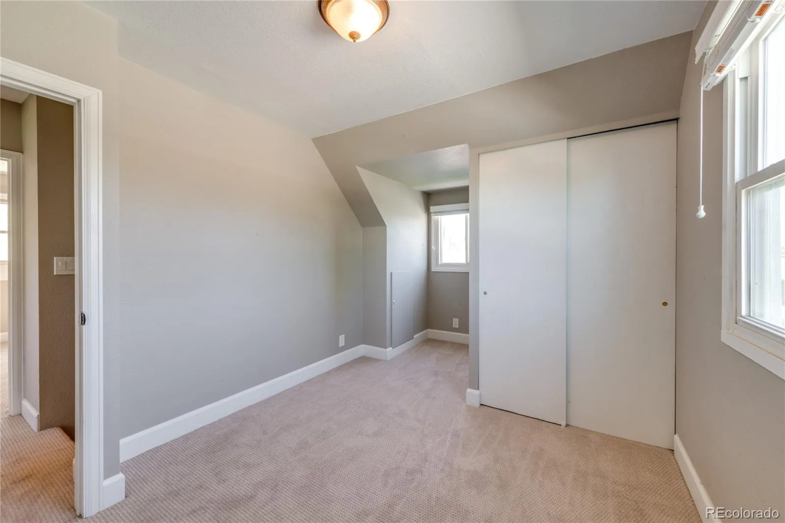 04012026225100 1600 32