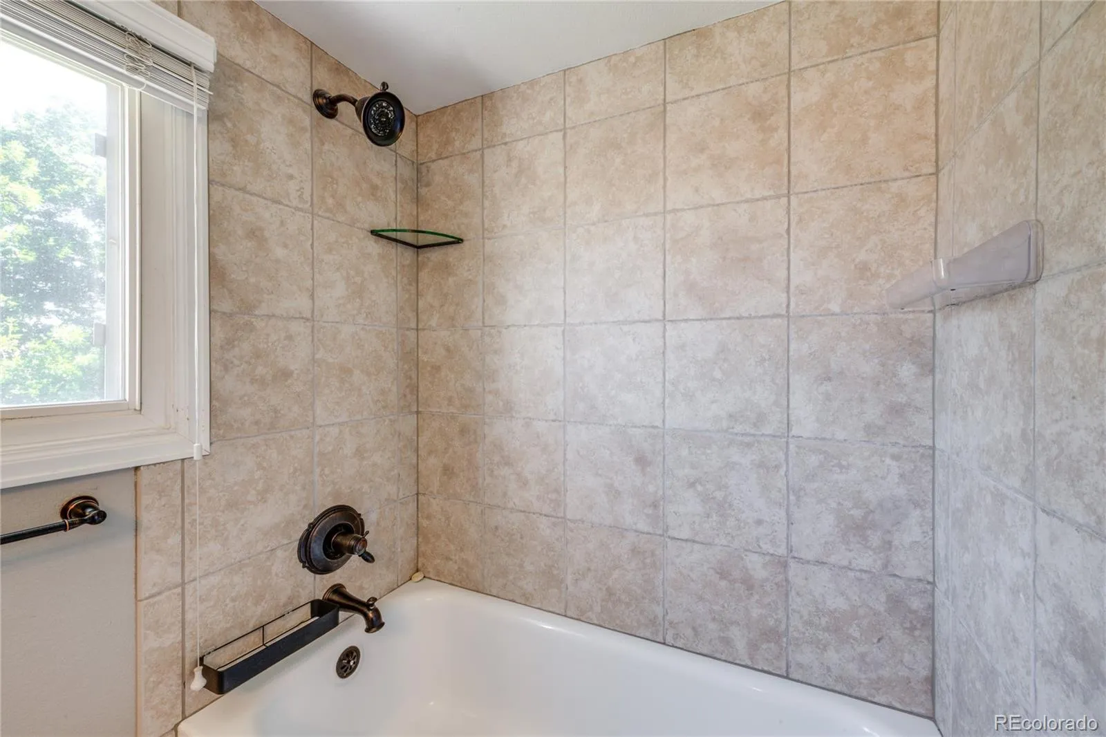 04012026225100 1600 36