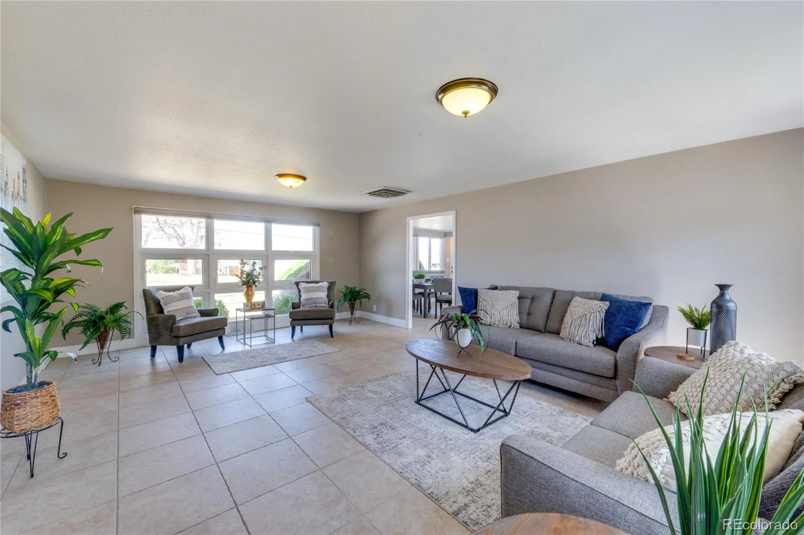 04012026225100 1600 4