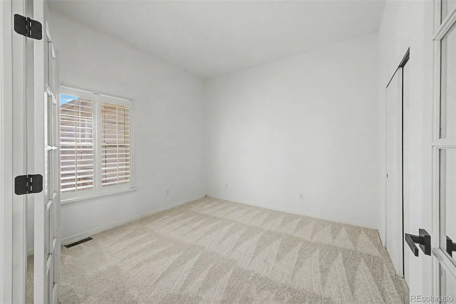 04222026020521 1600 20