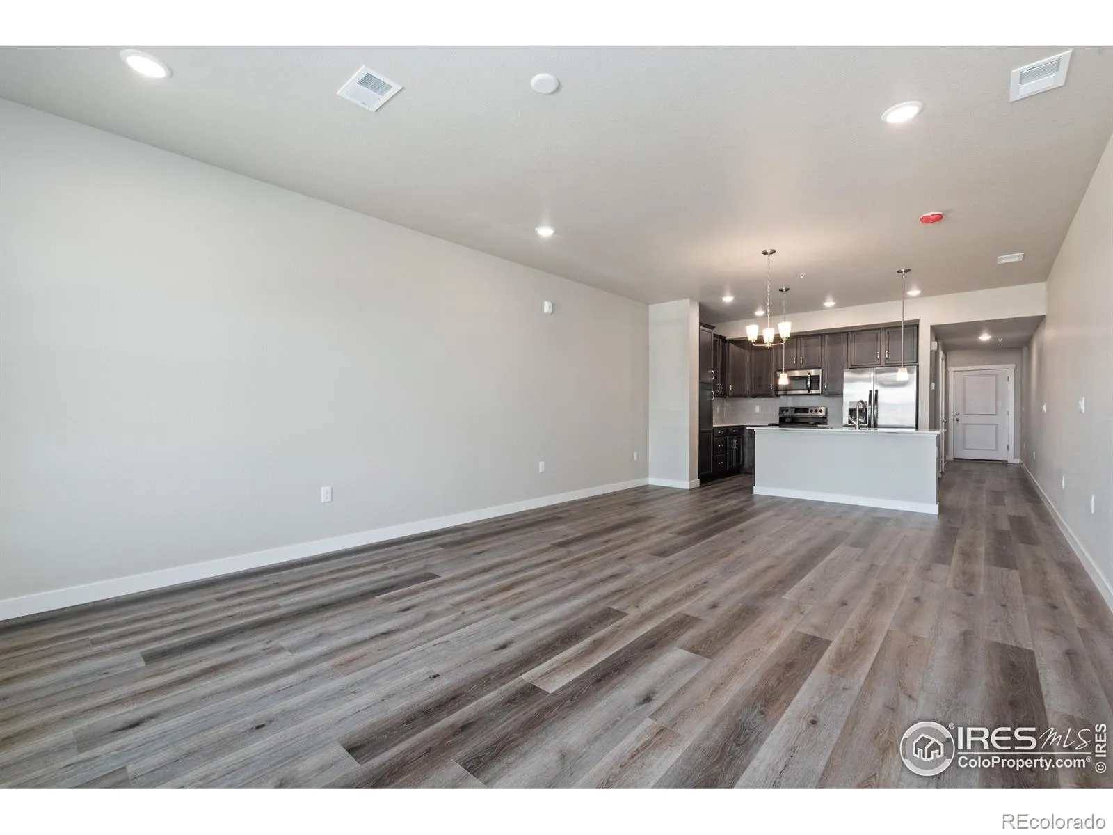 410 High Point Drive #104 #B Longmont CO 80504 | MLS #RECIR1024222 05132026224815 1600 18