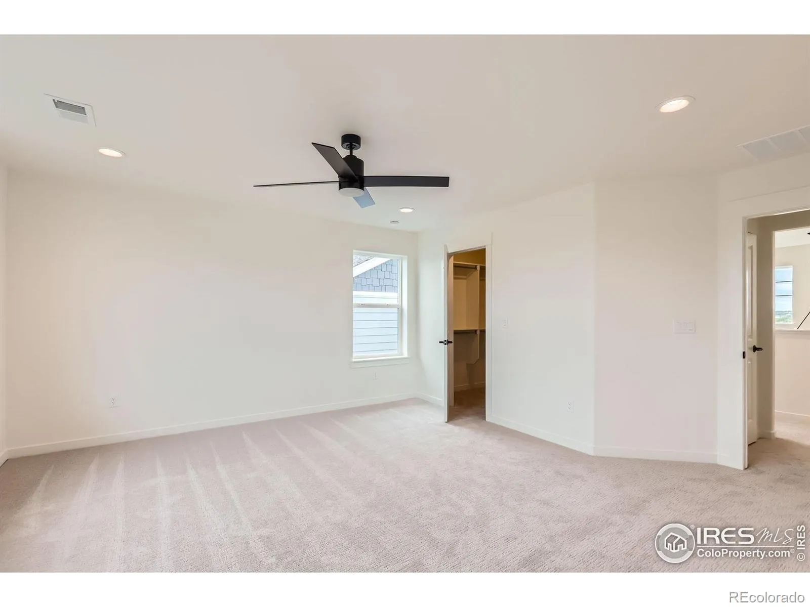5881 Aspenglow Street Longmont CO 80504 | MLS #RECIR1033854 04252026192244 1600 17