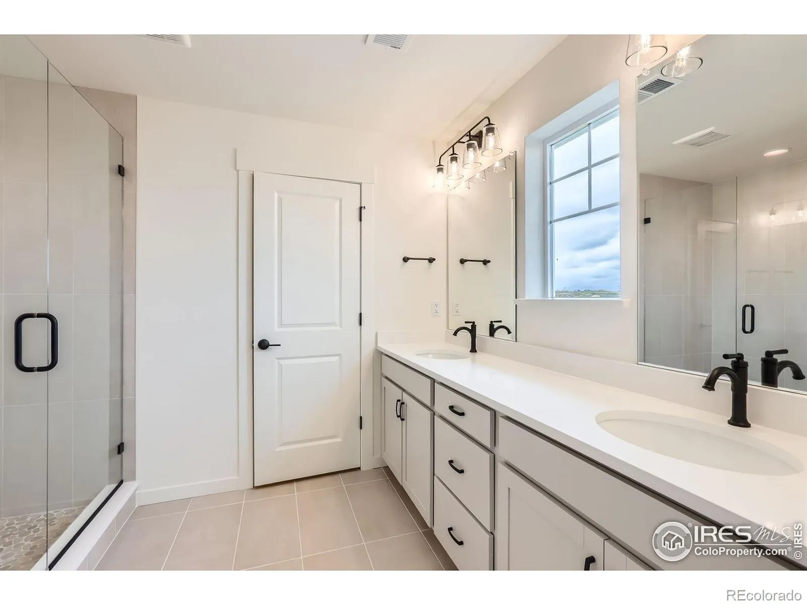 5881 Aspenglow Street Longmont CO 80504 | MLS #RECIR1033854 04252026192244 1600 18