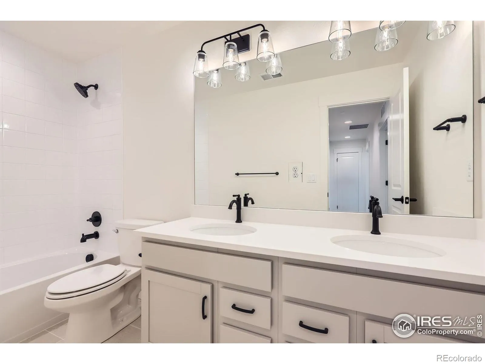 5881 Aspenglow Street Longmont CO 80504 | MLS #RECIR1033854 04252026192244 1600 20