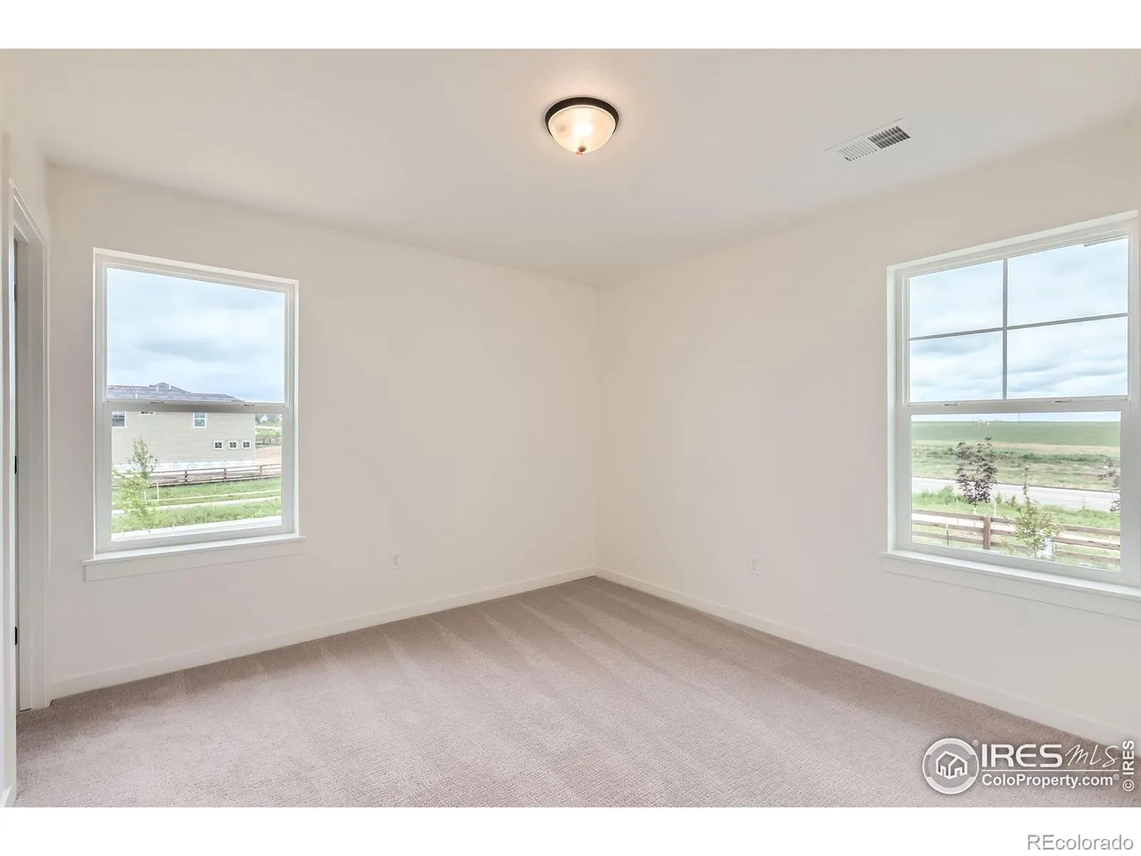 5881 Aspenglow Street Longmont CO 80504 | MLS #RECIR1033854 04252026192244 1600 21