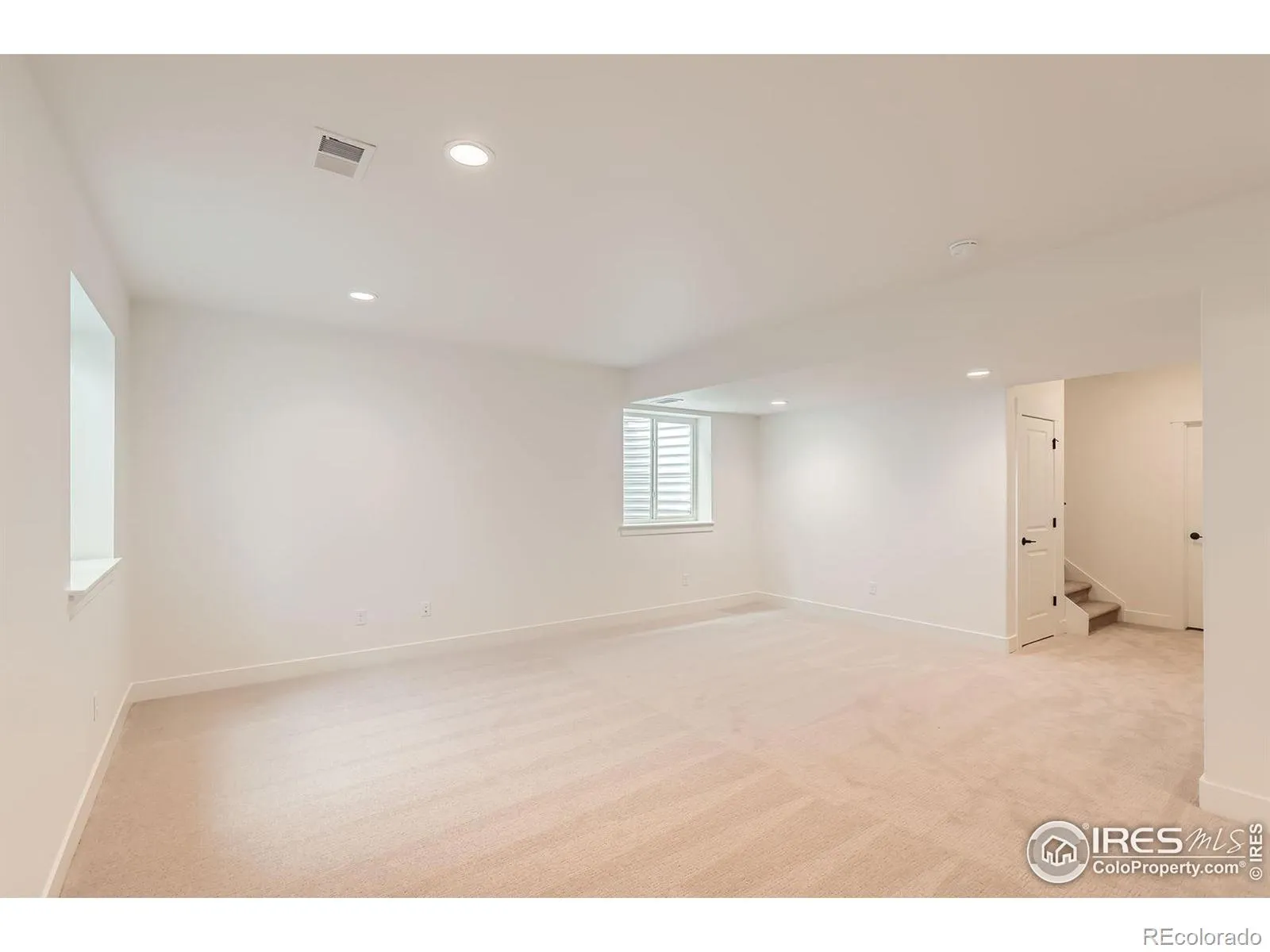 5881 Aspenglow Street Longmont CO 80504 | MLS #RECIR1033854 04252026192244 1600 24