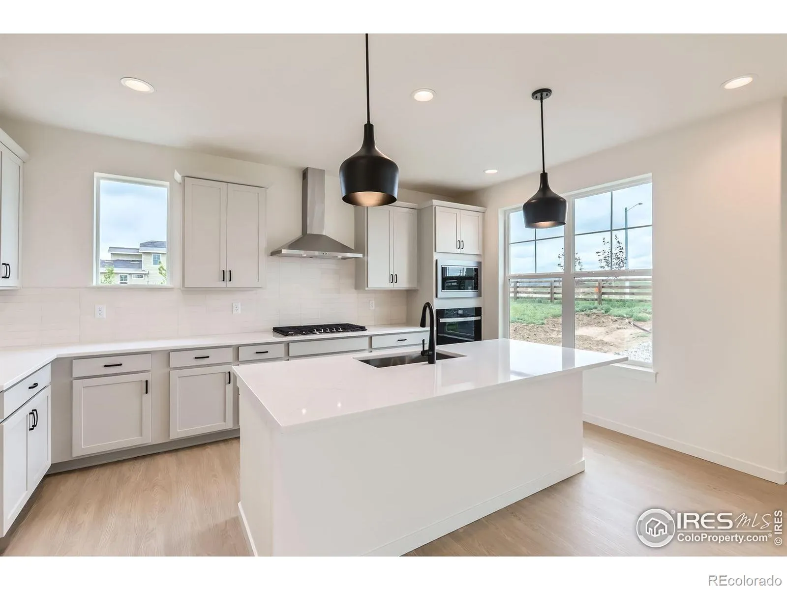 5881 Aspenglow Street Longmont CO 80504 | MLS #RECIR1033854 04252026192244 1600 5