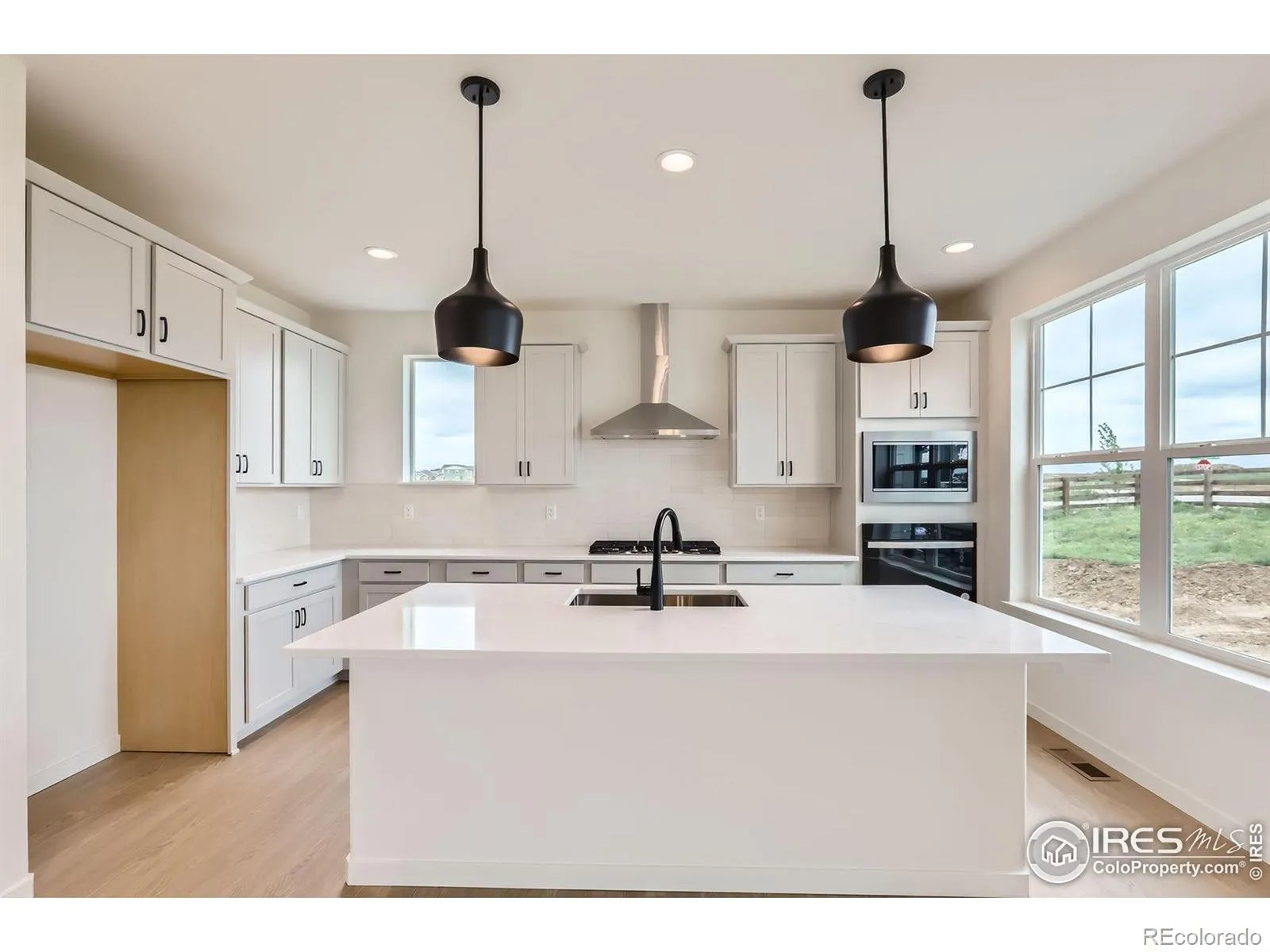 5881 Aspenglow Street Longmont CO 80504 | MLS #RECIR1033854 04252026192244 1600 9