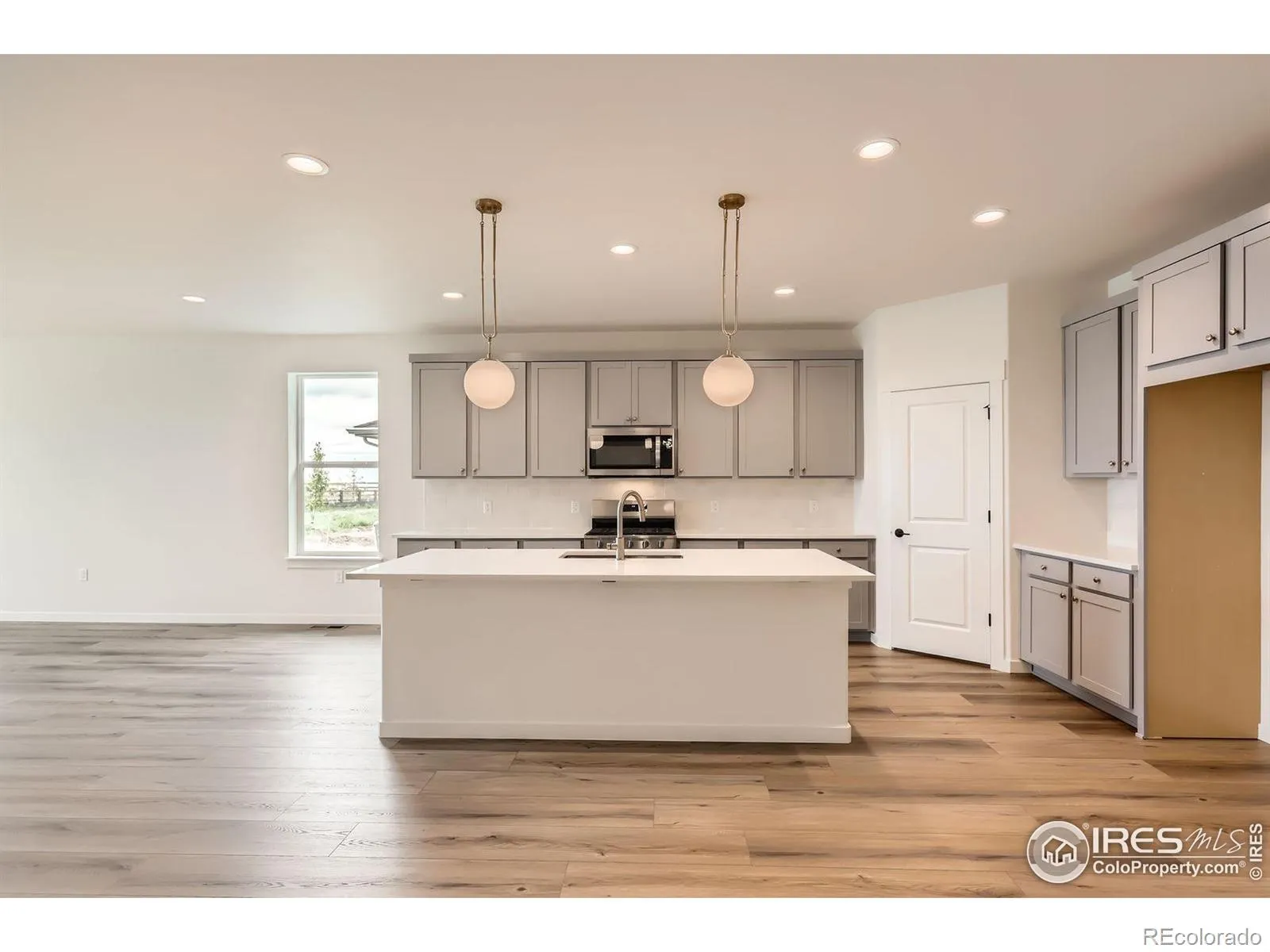 5891 Aspenglow Street Longmont CO 80504 | MLS #RECIR1033867 04252026192040 1600 11