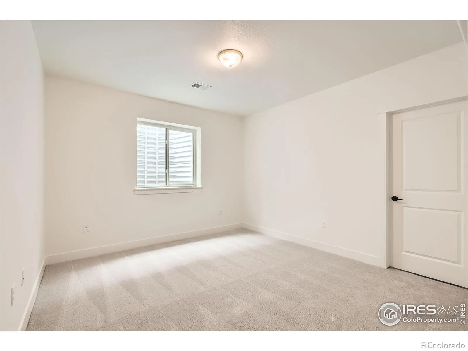 5891 Aspenglow Street Longmont CO 80504 | MLS #RECIR1033867 04252026192040 1600 14