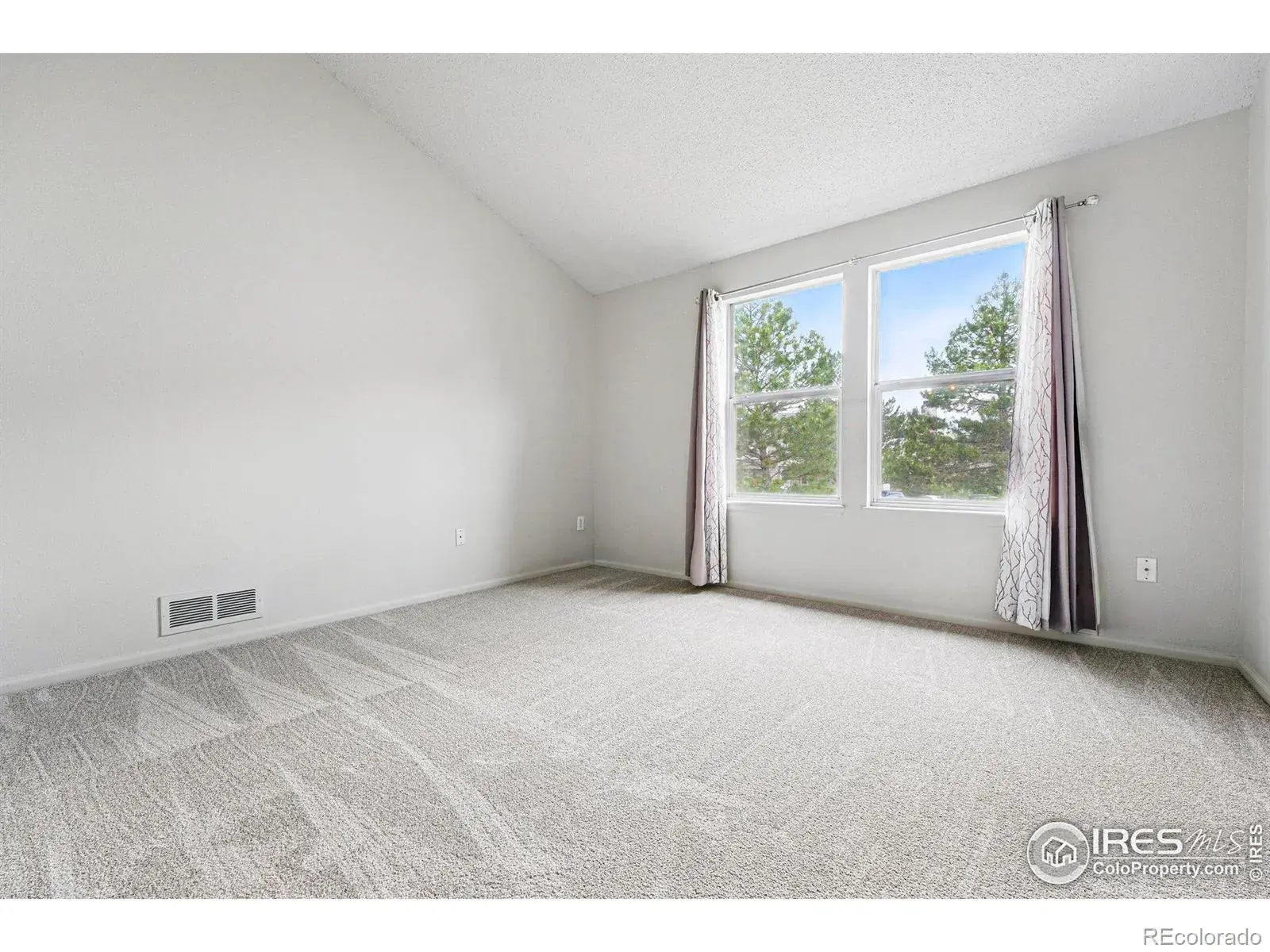 3022 W 107th Place #D Westminster CO 80031 MLS #RECIR1034892 02052026195603 1600 18