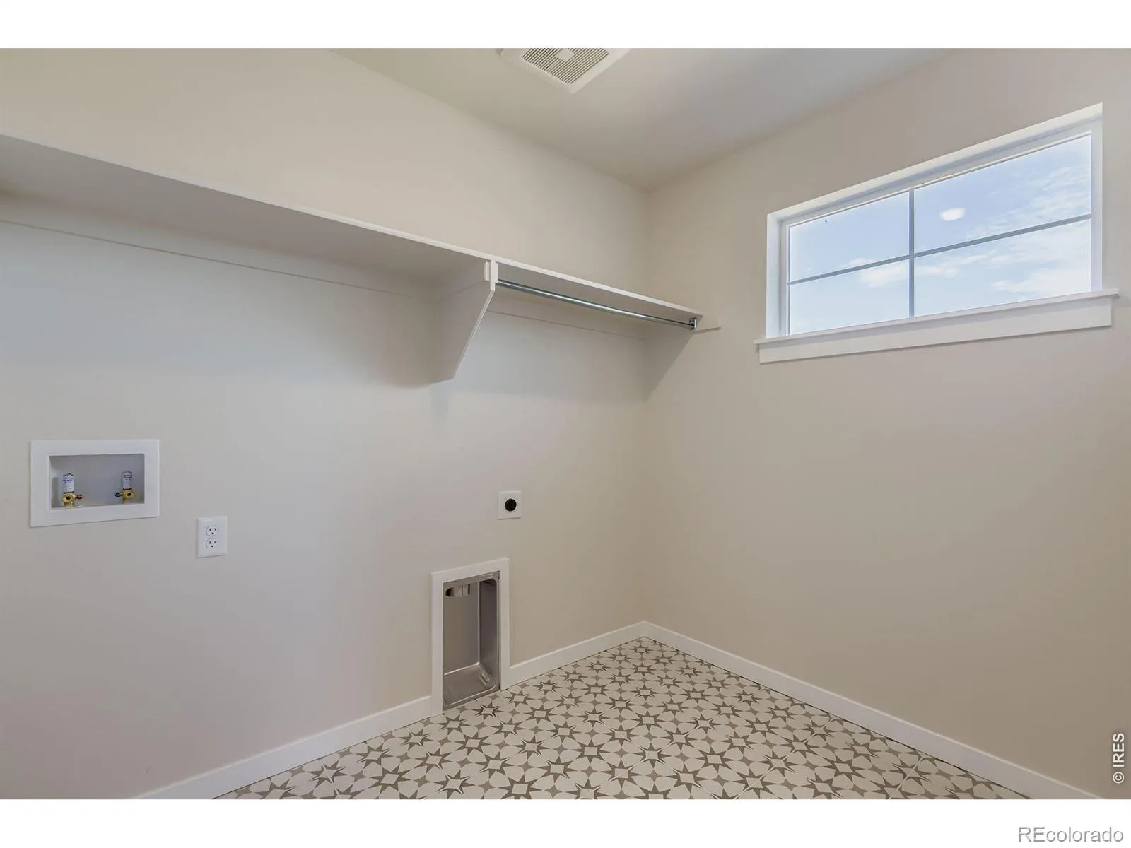 5841 Aspenglow Street Firestone CO 80504 | MLS #RECIR1038462 06232026162314 1600 18