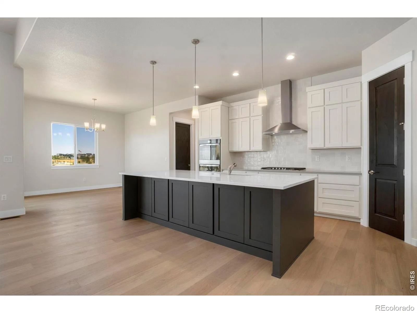 24113 E 36th Place Aurora CO 80019 | MLS #REC4590156 08192026001510 1600 17