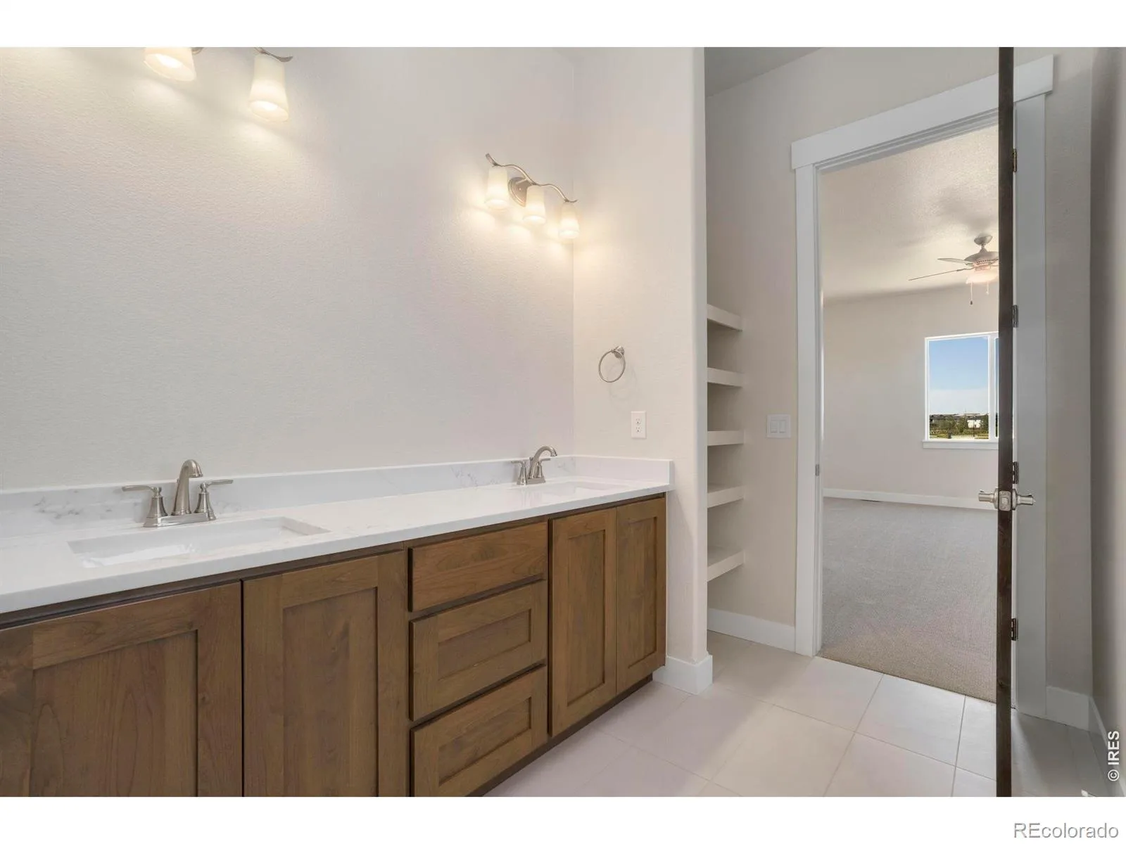 24113 E 36th Place Aurora CO 80019 | MLS #REC4590156 08192026001510 1600 29