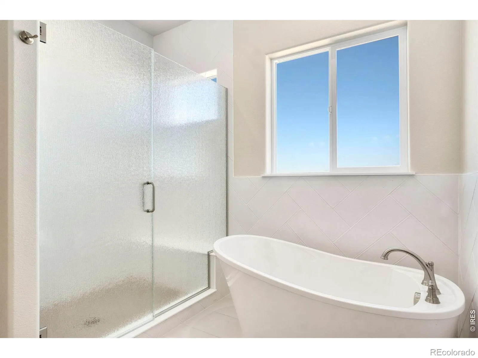 24113 E 36th Place Aurora CO 80019 | MLS #REC4590156 08192026001510 1600 30