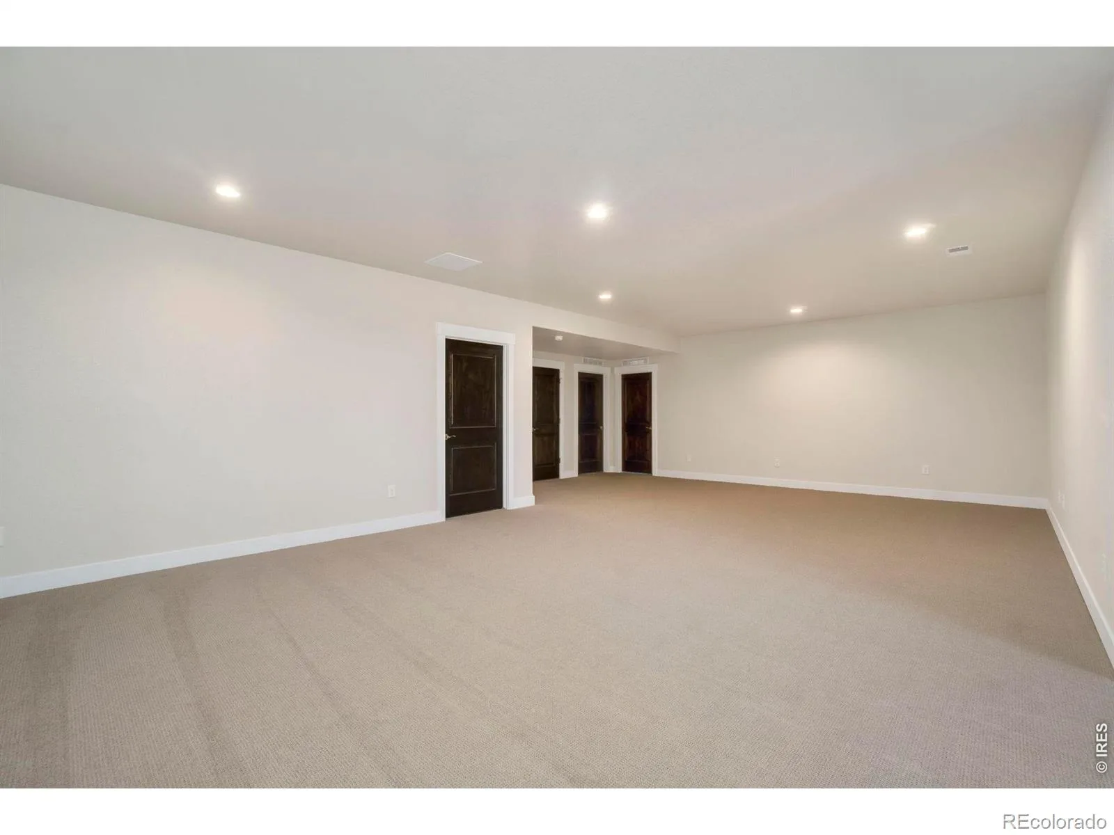 24113 E 36th Place Aurora CO 80019 | MLS #REC4590156 08192026001510 1600 39