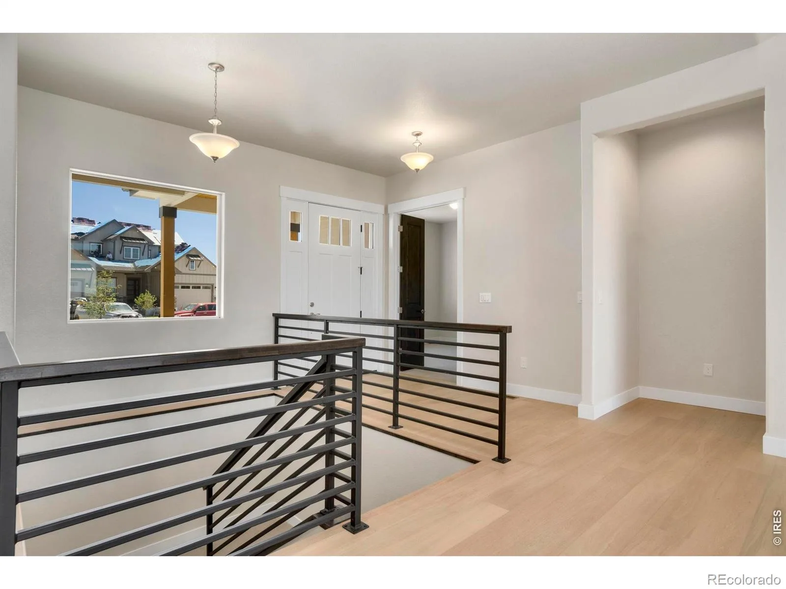 24113 E 36th Place Aurora CO 80019 | MLS #REC4590156 08192026001510 1600 4