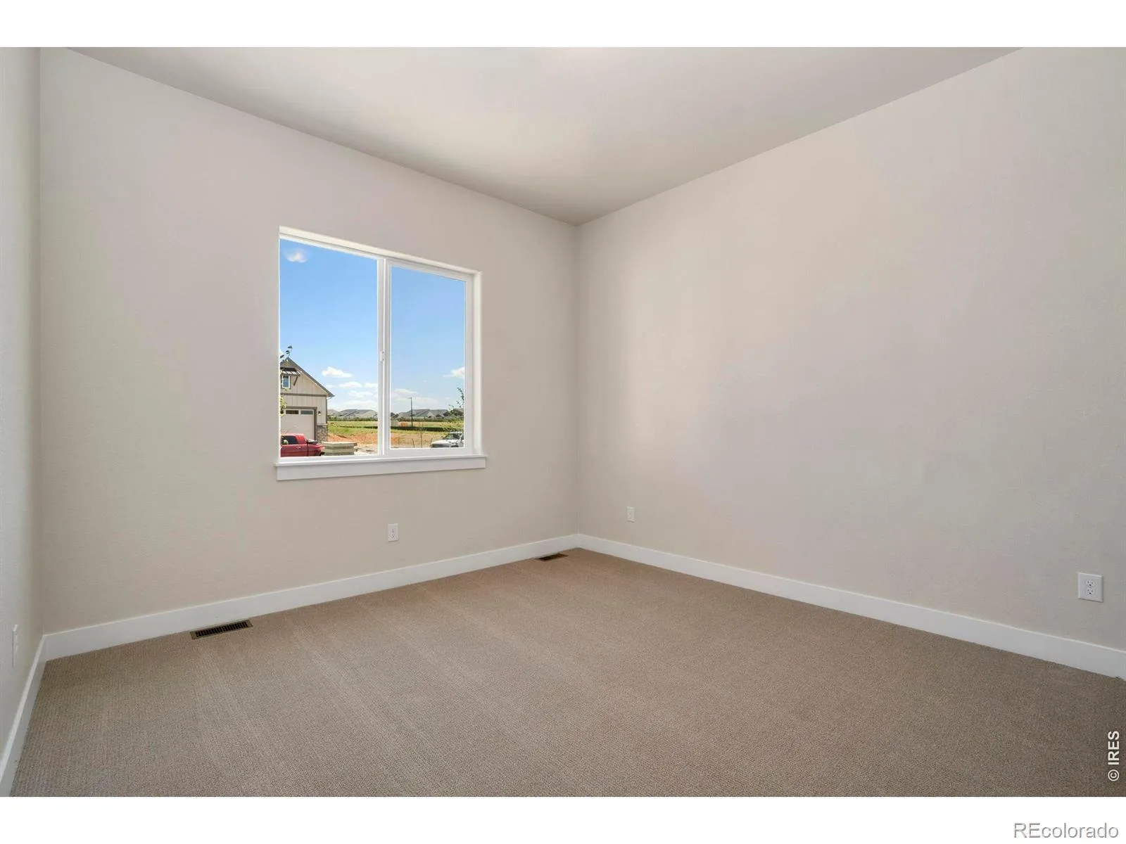 24113 E 36th Place Aurora CO 80019 | MLS #REC4590156 08192026001510 1600 41