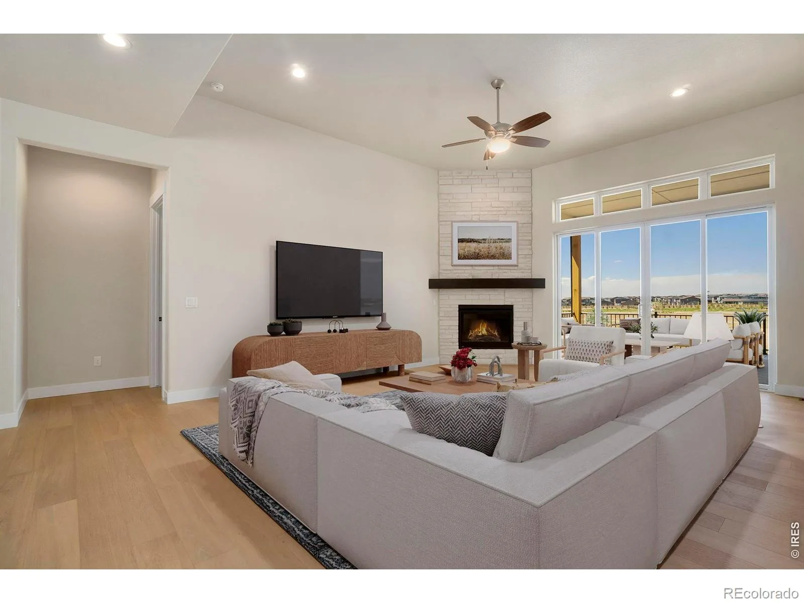 24113 E 36th Place Aurora CO 80019 | MLS #REC4590156 08192026001510 1600 8