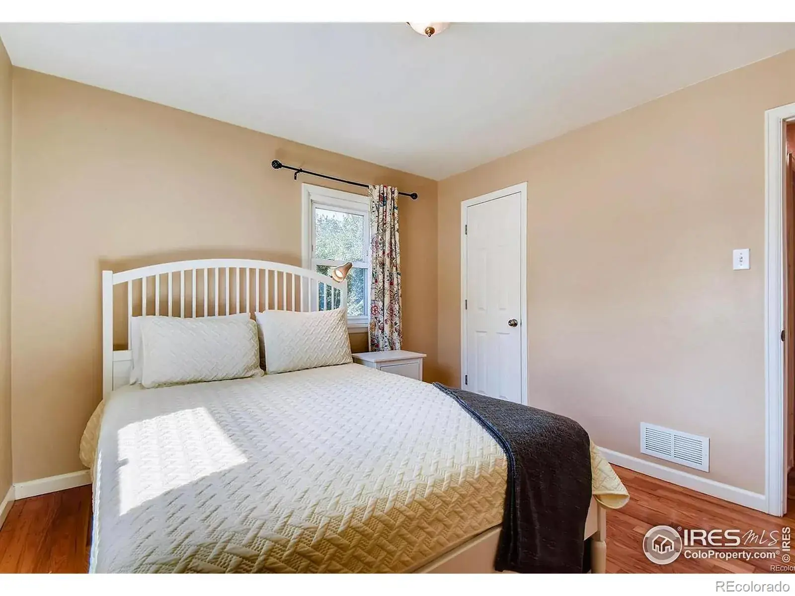 10192025120153 1600 7