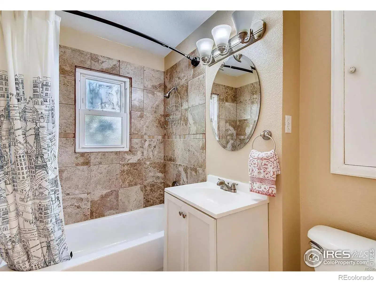 10192025120153 1600 9