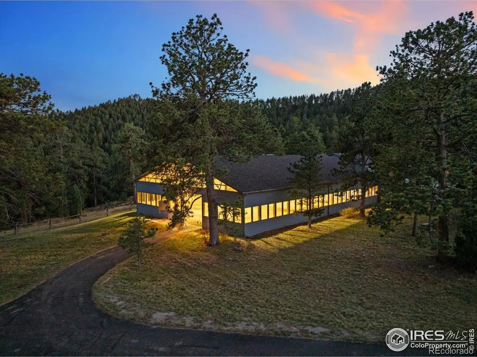 20682 Falcon Wing Road Indian Hills CO 80454 | MLS #REC4530831 11072025235241 1600 45