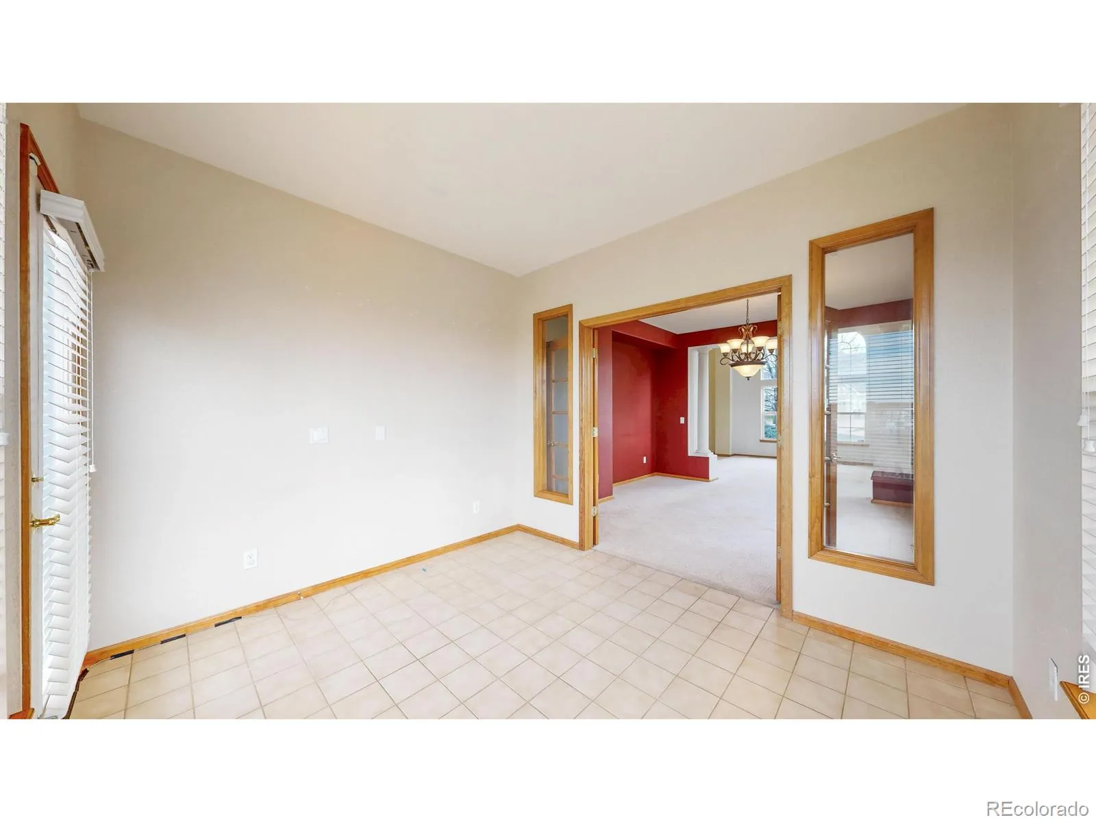 5904 S Ukraine Street Aurora CO 80015 MLS #RECIR1047155 04182026002240 1600 14