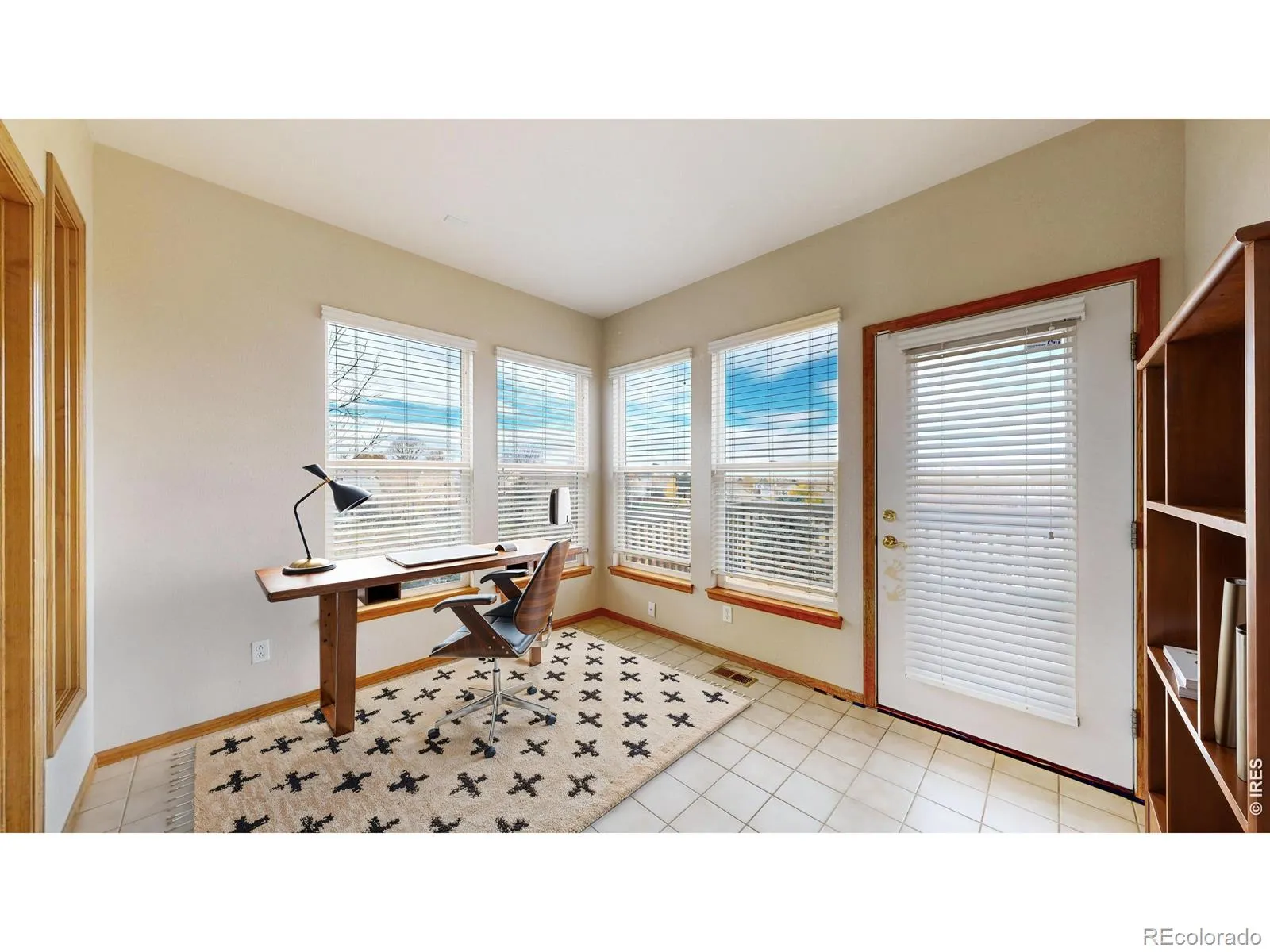 5904 S Ukraine Street Aurora CO 80015 MLS #RECIR1047155 04182026002240 1600 6