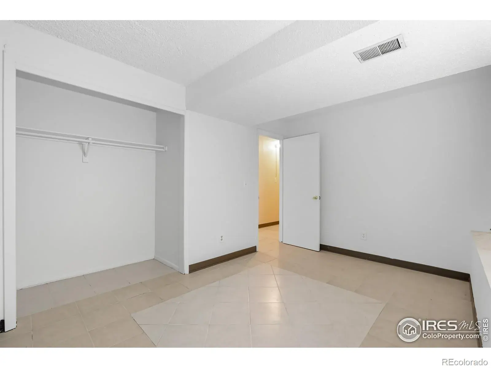 11182025020726 1600 12