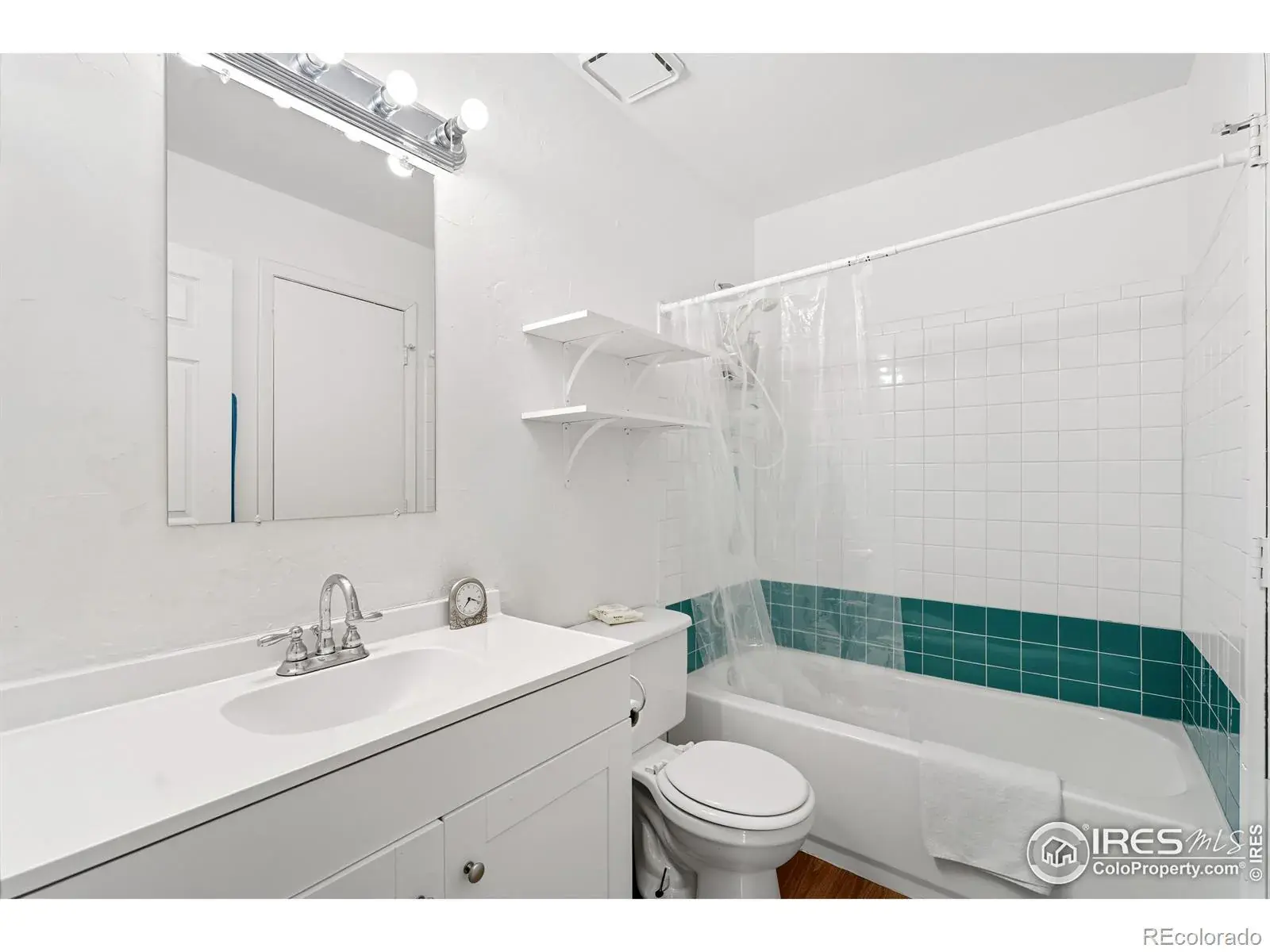 11182025020726 1600 16