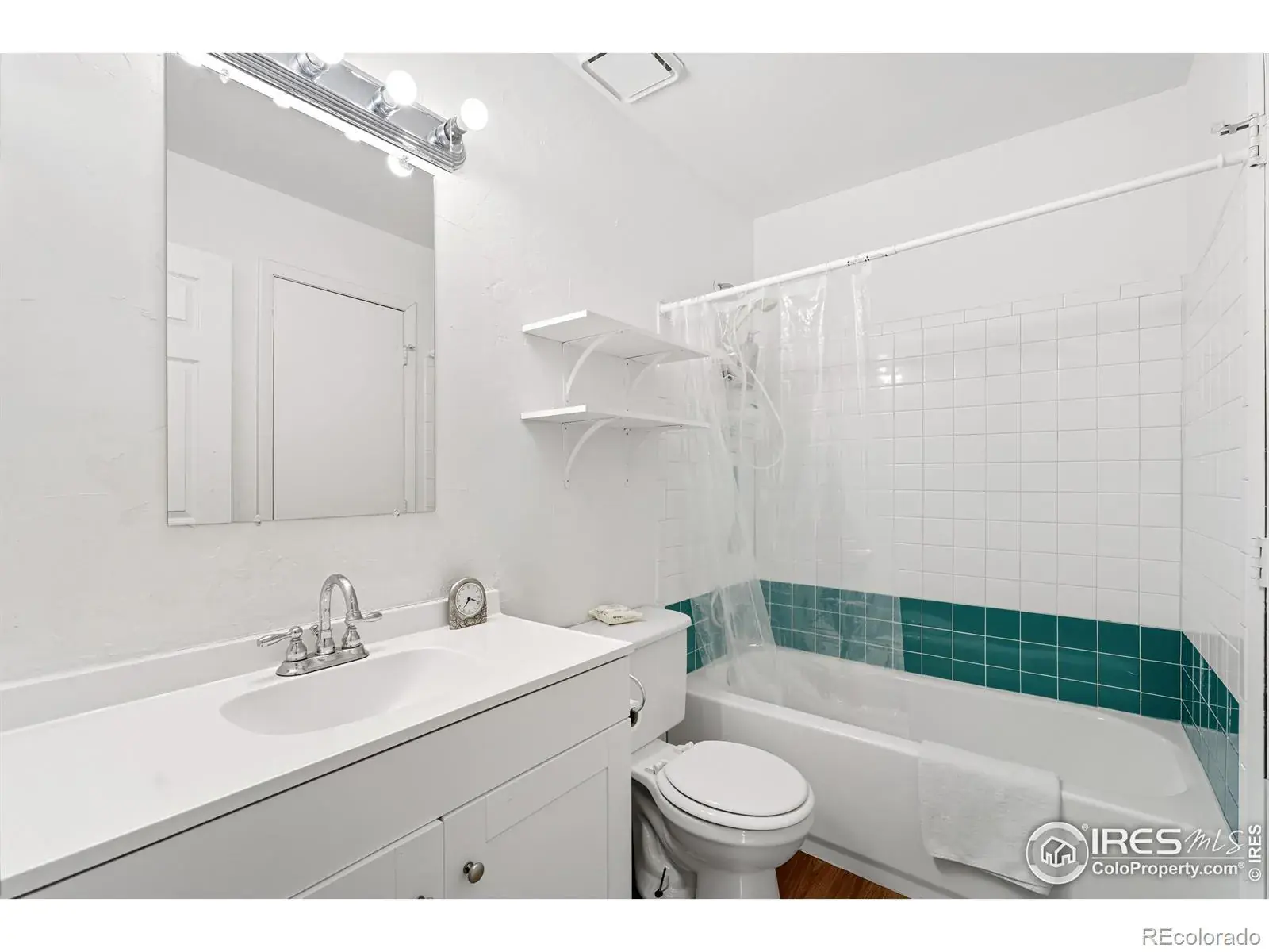 11182025020726 1600 17