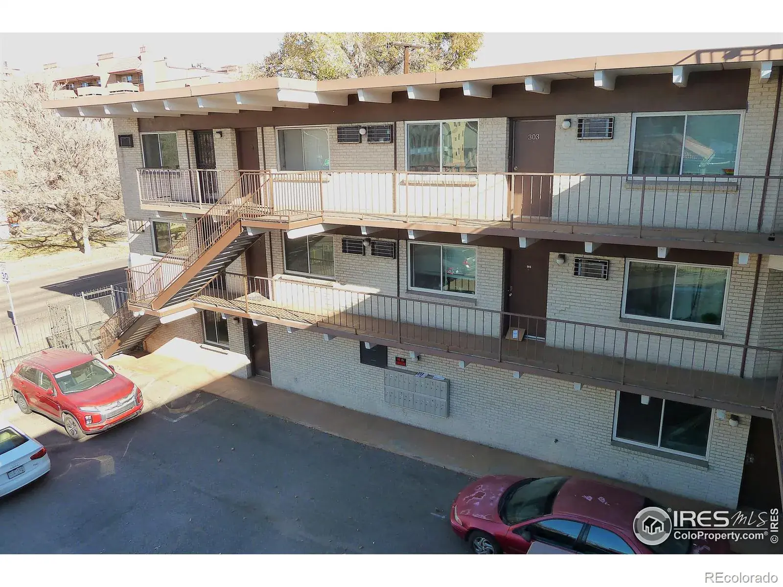 590 N Logan Street #110 Denver CO 80203 MLS #RECIR1047721 12102025014021 1600 22
