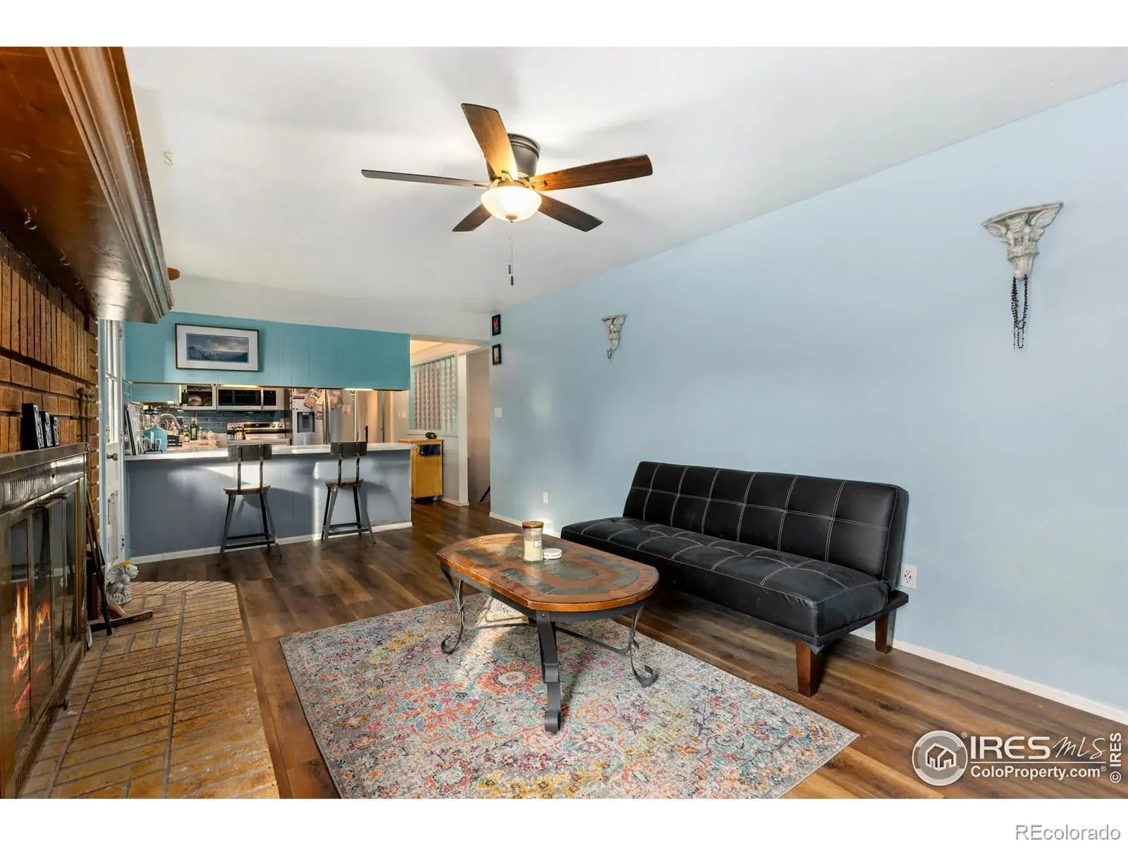 12022025183456 1600 10