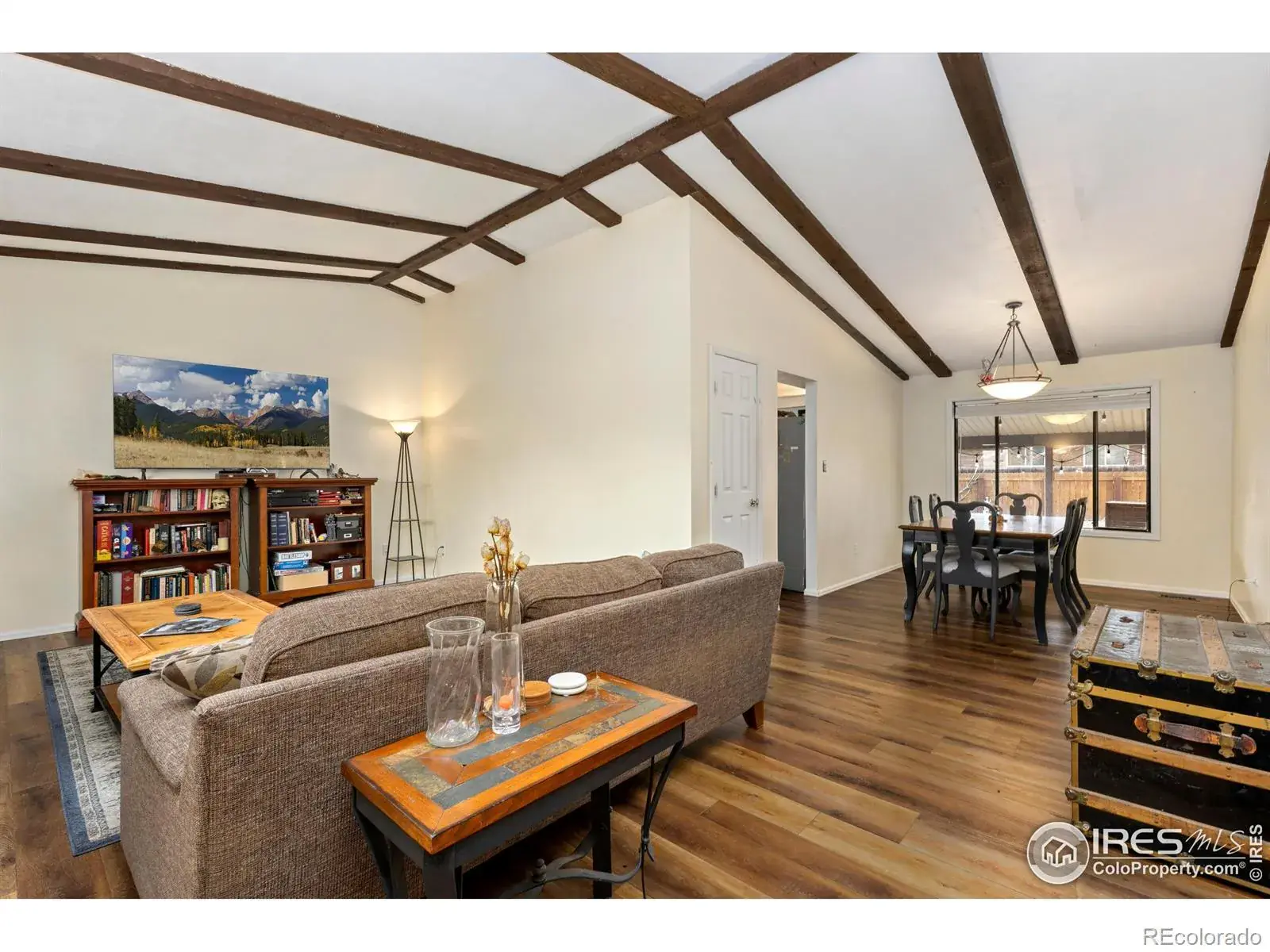 12022025183456 1600 3