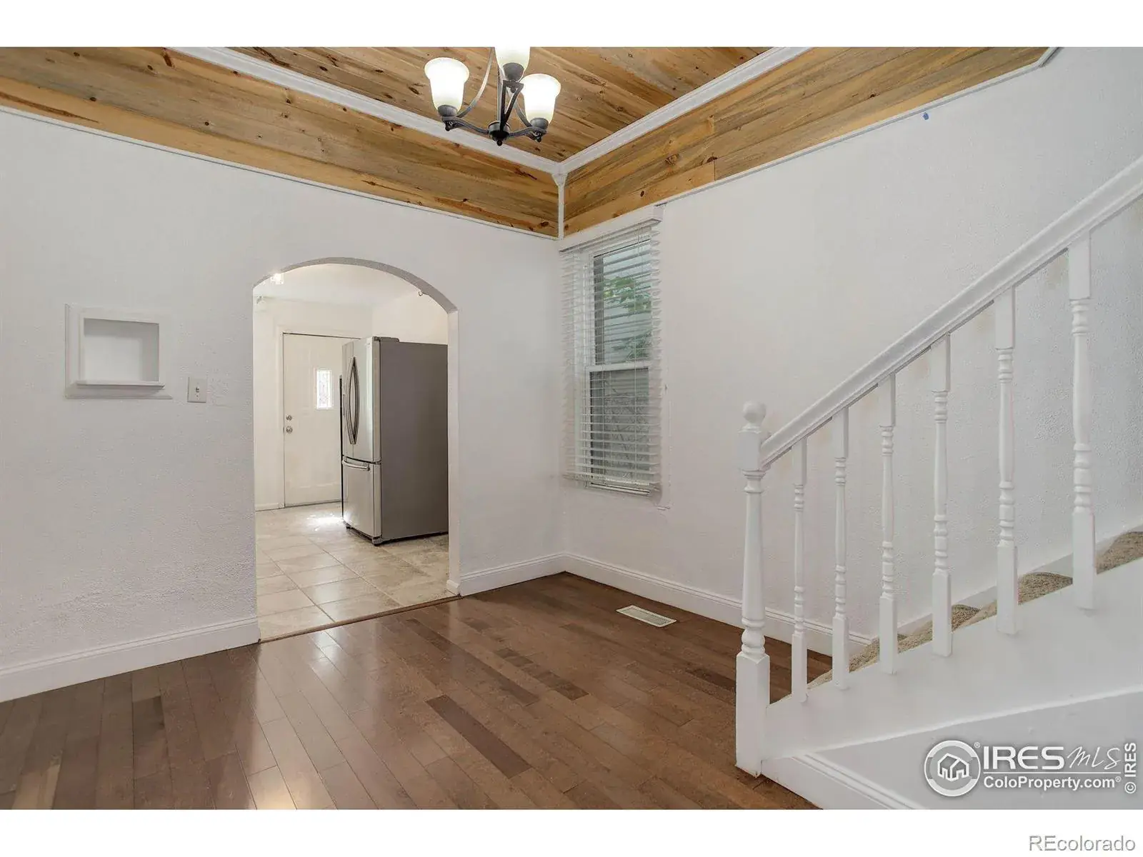 12312025010111 1600 10