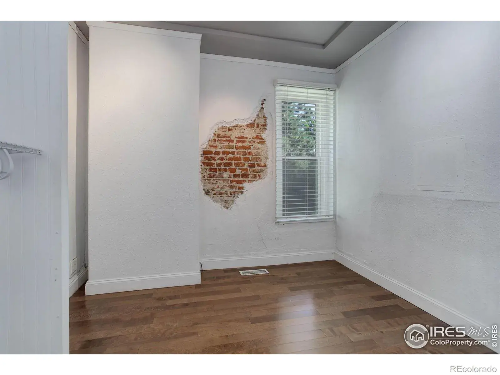 12312025010111 1600 16